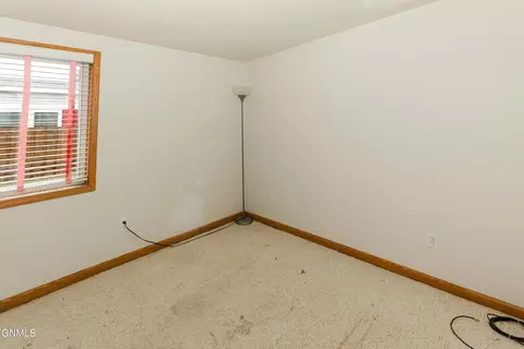 Bedroom - 1212 7th Ave SE, Mandan, ND 58554 photo 11 of 14