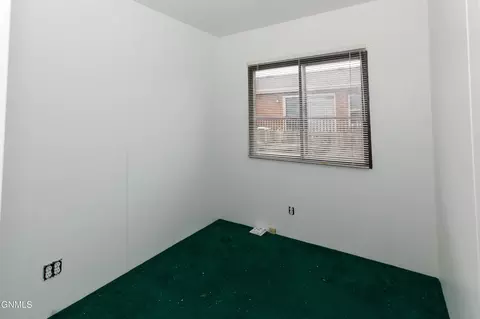 Bedroom - 1212 7th Ave SE, Mandan, ND 58554 photo 6 of 14