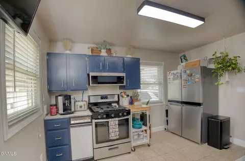 Kitchen - 1507 1st Ave W, Williston, ND 58801 photo 3 of 4