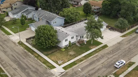 View/Area - 3226 Devon Dr, Bismarck, ND 58504 photo 5 of 12
