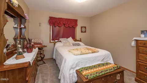 Bedroom - 3226 Devon Dr, Bismarck, ND 58504 photo 3 of 6