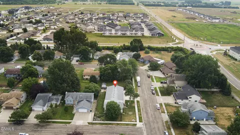 View/Area - 3226 Devon Dr, Bismarck, ND 58504 photo 4 of 12