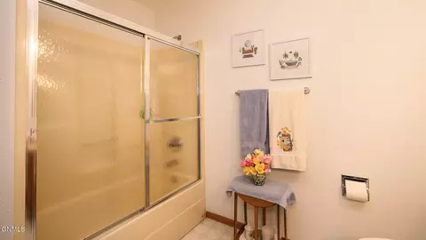 Bath - 3226 Devon Dr, Bismarck, ND 58504 photo 3 of 7