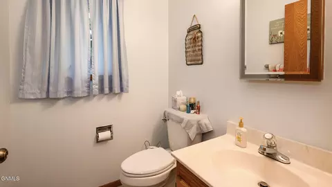 Bath - 3226 Devon Dr, Bismarck, ND 58504 photo 1 of 7