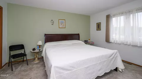 Bedroom - 3226 Devon Dr, Bismarck, ND 58504 photo 5 of 6