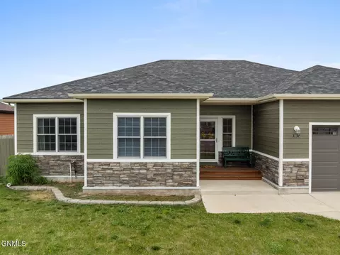 Exterior - 3336 Wheat Ridge St, Williston, ND 58801 photo 7 of 8