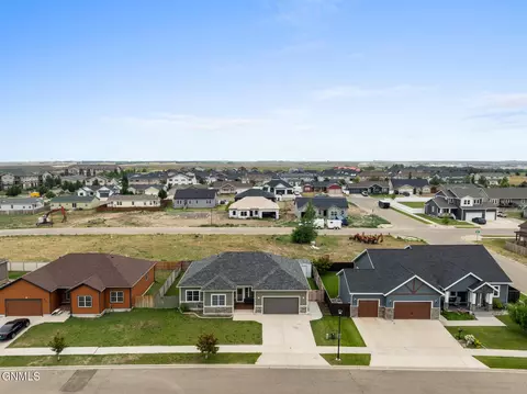 View/Area - 3336 Wheat Ridge St, Williston, ND 58801 photo 2 of 3