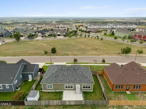 View/Area - 3336 Wheat Ridge St, Williston, ND 58801 photo 3 of 3