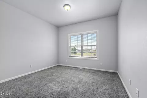 Bedroom - 3336 Wheat Ridge St, Williston, ND 58801 photo 2 of 3