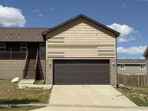 3514 10th Ave NE, Watford City, ND 58854
