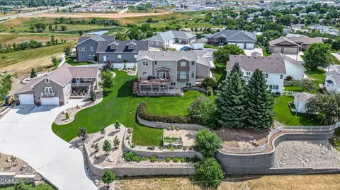 View/Area - 1908 Harding Pl, Bismarck, ND 58501 photo 6 of 10