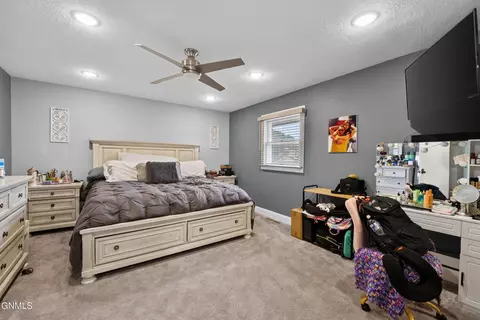 Bedroom - 720 11th St W, Williston, ND 58801 photo 3 of 6