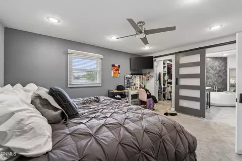 Bedroom - 720 11th St W, Williston, ND 58801 photo 4 of 6