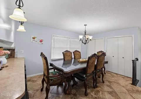 Dining - 720 11th St W, Williston, ND 58801 photo 2 of 4
