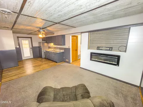 Living - 107 18th St E, Williston, ND 58801 photo 4 of 4