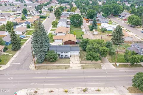 View/Area - 107 18th St E, Williston, ND 58801 photo 3 of 10