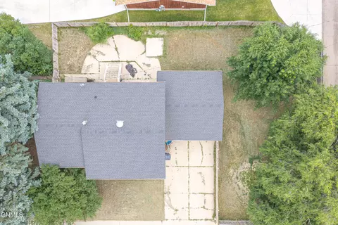 View/Area - 107 18th St E, Williston, ND 58801 photo 4 of 10