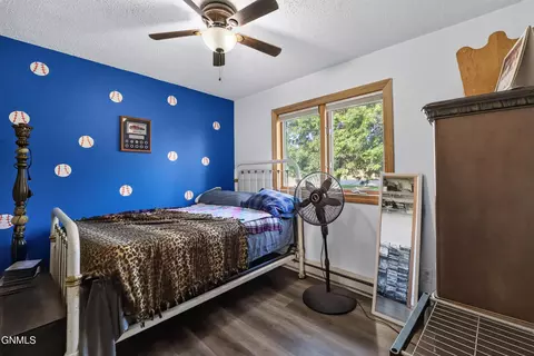 Bedroom - 13416 Grandview Dr N, Williston, ND 58801 photo 2 of 3