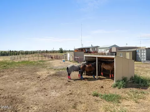 Exterior - 4980 148th Ave NW, Williston, ND 58801 photo 14 of 14