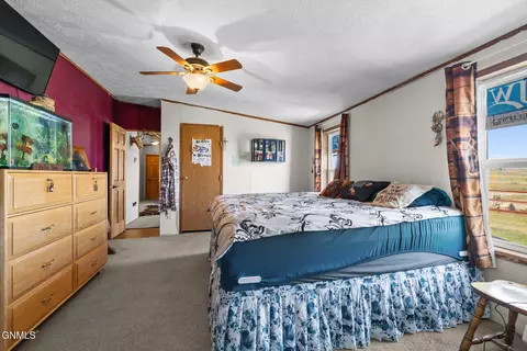 Bedroom - 4980 148th Ave NW, Williston, ND 58801 photo 2 of 5