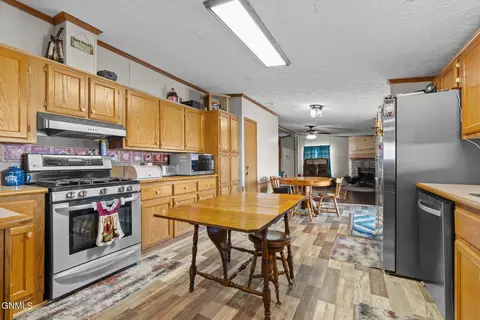 Kitchen - 4980 148th Ave NW, Williston, ND 58801 photo 1 of 2