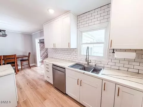 Kitchen - 812 3rd Ave E, Williston, ND 58801 photo 4 of 4
