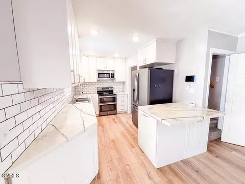 Kitchen - 812 3rd Ave E, Williston, ND 58801 photo 2 of 4