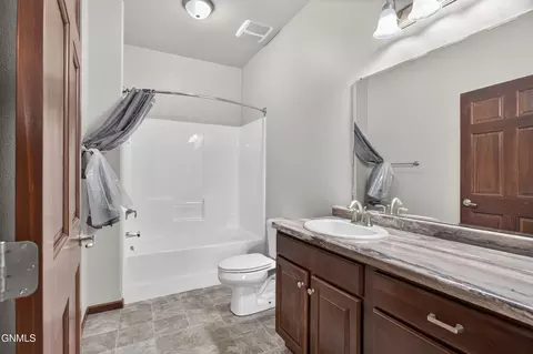 Bath - 3504 33rd Ave W, Williston, ND 58801 photo 1 of 4