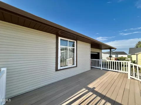 Exterior - 424 2nd St E, Hunter, ND 58048 photo 2 of 3