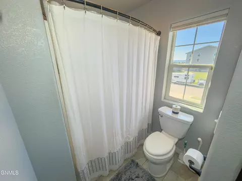 Bath - 2804 23rd St W, Williston, ND 58801 photo 8 of 8