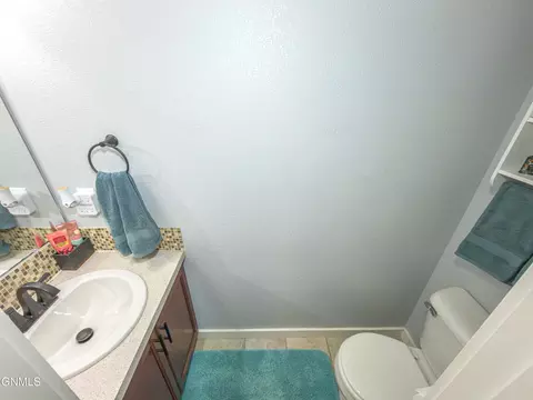Bath - 2804 23rd St W, Williston, ND 58801 photo 3 of 8