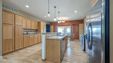 Kitchen - 3225 Prairie Commons St, Williston, ND 58801 photo 2 of 4