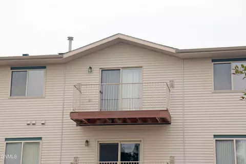Exterior - 131 3rd Ave SE, Mandan, ND 58554 photo 7 of 7