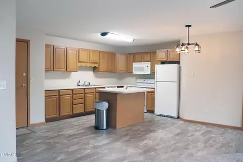 Kitchen - 131 3rd Ave SE, Mandan, ND 58554 photo 5 of 8