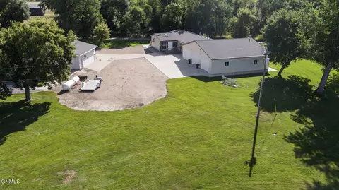 Exterior - 1201 22s Ave SW, Washburn, ND 58577 photo 13 of 13