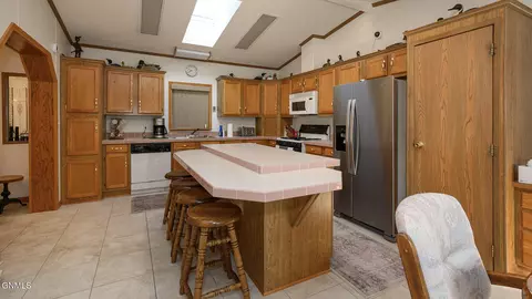 Kitchen - 1201 22s Ave SW, Washburn, ND 58577 photo 6 of 7