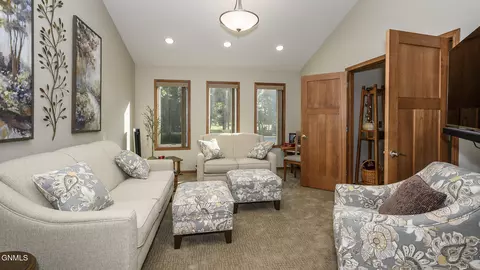 Living - 1201 22s Ave SW, Washburn, ND 58577 photo 1 of 8