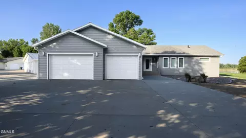 Exterior - 1201 22s Ave SW, Washburn, ND 58577 photo 1 of 13