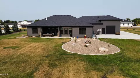 Exterior - 6717 Selland Loop, Bismarck, ND 58503 photo 3 of 7