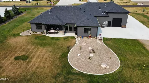 Exterior - 6717 Selland Loop, Bismarck, ND 58503 photo 6 of 7