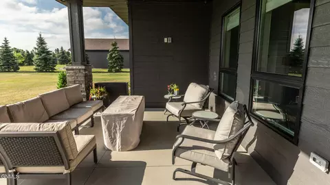 Exterior - 6717 Selland Loop, Bismarck, ND 58503 photo 5 of 7