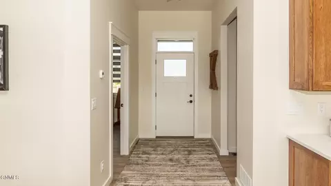 Entry Way - 6717 Selland Loop, Bismarck, ND 58503 photo 2 of 2