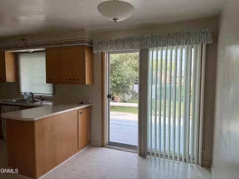 Dining - 609 14th Ave W, Williston, ND 58801 photo 1 of 1