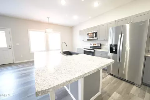 Kitchen - 3739 Orange Willow St, Williston, ND 58801 photo 3 of 7