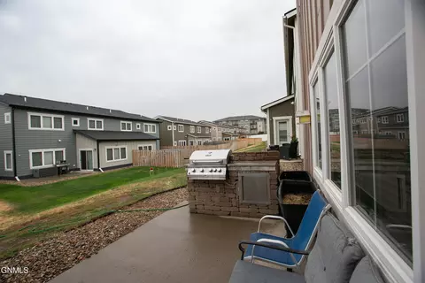 Exterior - 2803 28th St W, Williston, ND 58801 photo 5 of 5