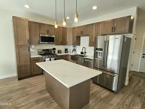 Kitchen - 2907 29th Ave W, Williston, ND 58801 photo 1 of 4