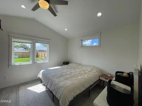 Bedroom - 717 721 4th Ave W, Williston, ND 58801 photo 2 of 3