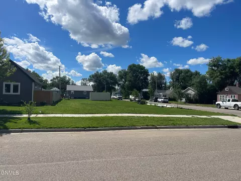 Other - 717 721 4th Ave W, Williston, ND 58801 photo 3 of 11