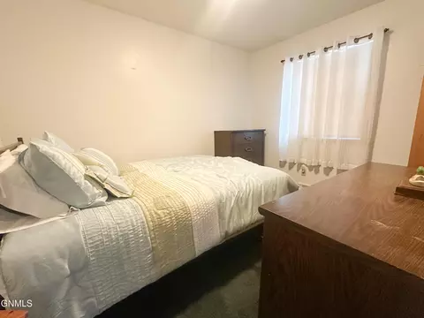 Bedroom - 402 4th Ave SW, Steele, ND 58482 photo 2 of 5