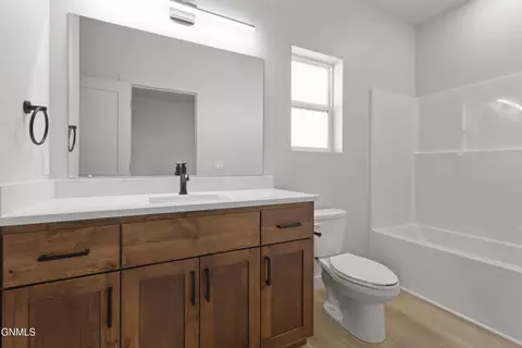 Bath - 3330 34th St W, Williston, ND 58801 photo 2 of 2